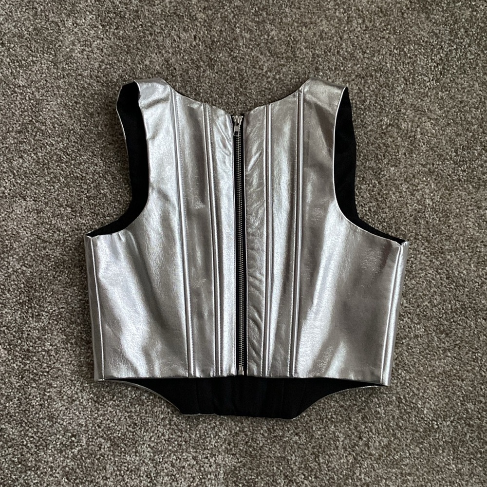 Steve Madden top size medium women’s nwt - Picture 2 of 2